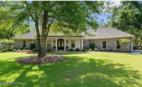 7520 S Park Ridge Drive, Moss Point, MS 39562