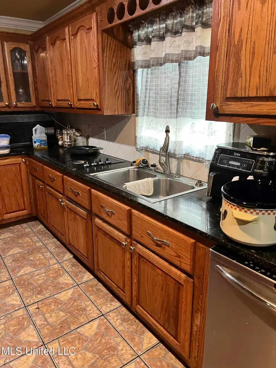 115 Tate Road, Greenville, MS 38701 - #3