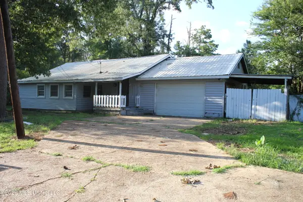 1446 Lakeview Avenue, Jackson, MS 39212