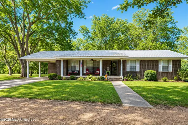 5061 Mississippi 310, Crenshaw, MS 38621