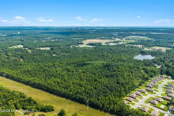 Woolmarket Road, Biloxi, MS 39532