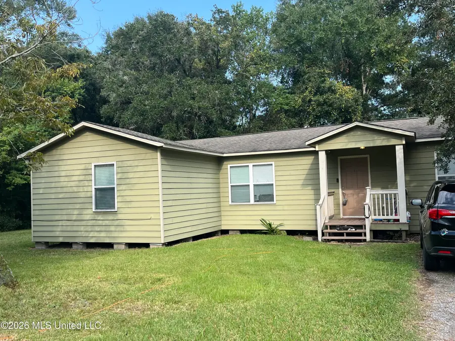 6820 Mary Street, Ocean Springs, MS 39564 - #2