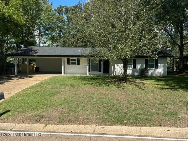 2482 Napoleon Avenue, Pearl, MS 39208