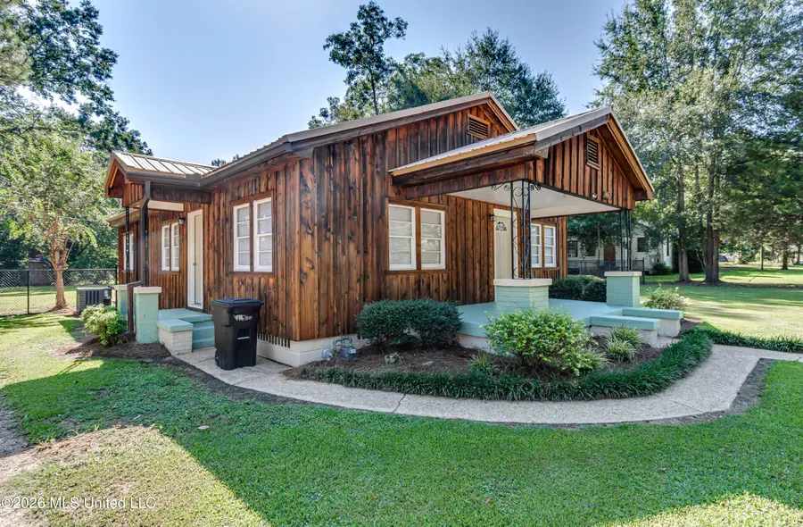 313 SE 5th Avenue, Magee, MS 39111 - #3