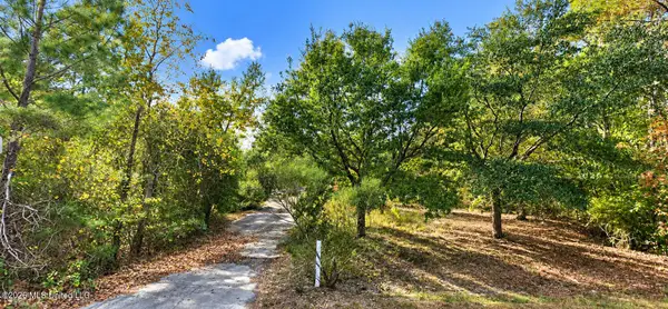 201 Hunter Hollow, Waveland, MS 39576