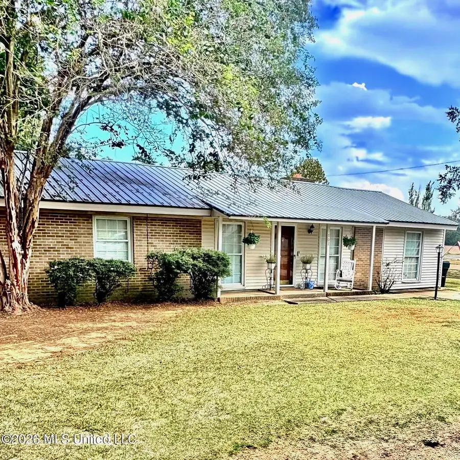 502 Kelli Avenue, Belzoni, MS 39038 - #2