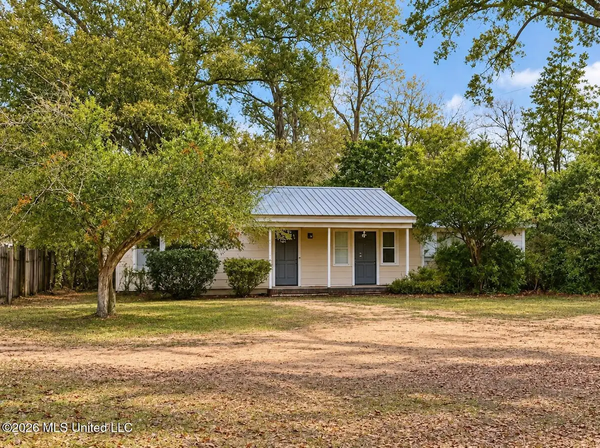 806 Wall Street, Brookhaven, MS 39601 - #1