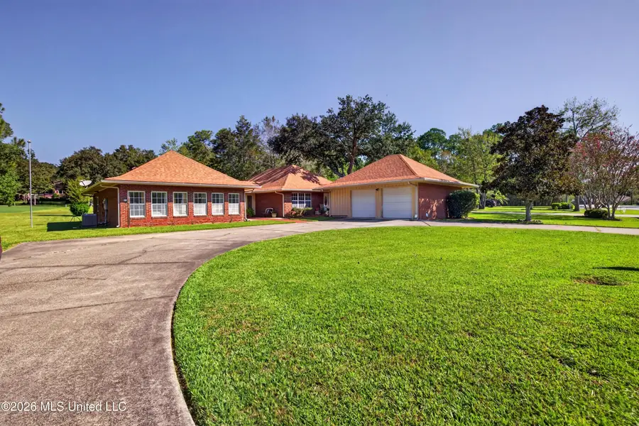 56113 E Diamondhead Drive, Diamondhead, MS 39525 - #3