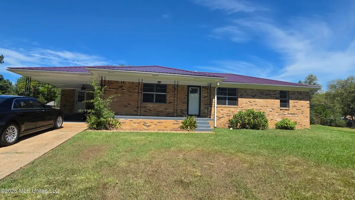 455 N Hill Street, Holly Springs, MS 38635 - #1