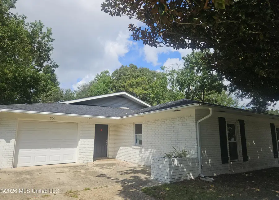 1309 Parktown Drive, Ocean Springs, MS 39564 - #2