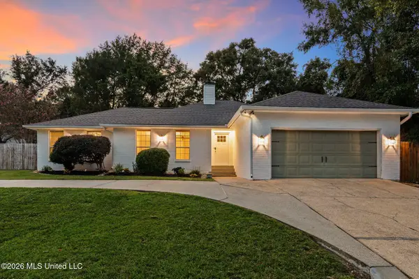 6682 Ahekolo Circle, Diamondhead, MS 39525