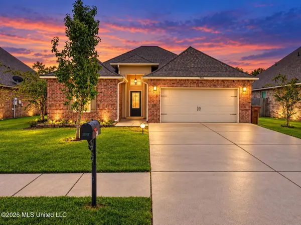 13347 Hilliard Street, D'Iberville, MS 39540