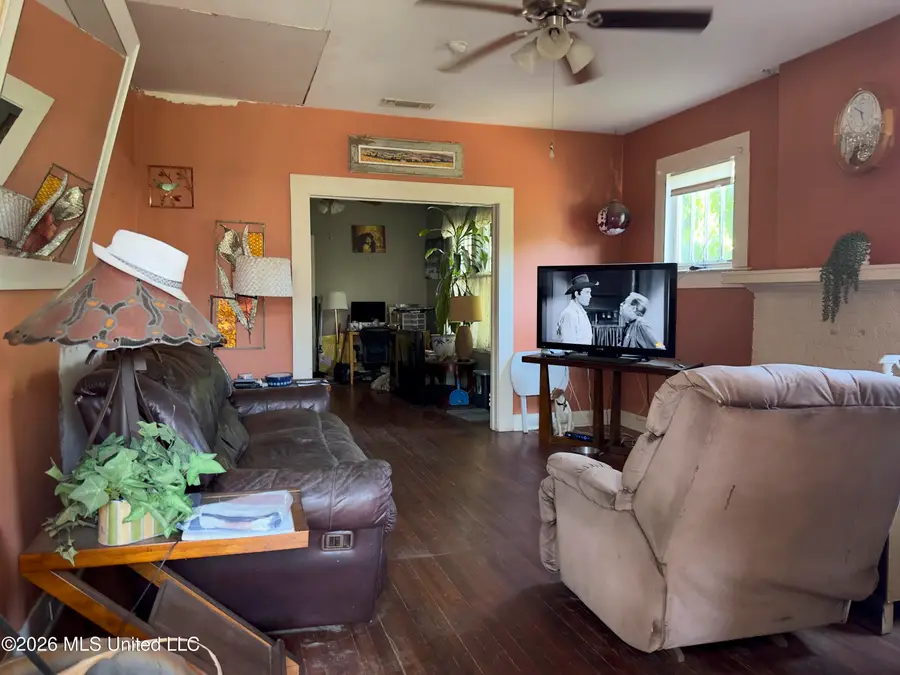 2405 East Avenue, Gulfport, MS 39501 - #2