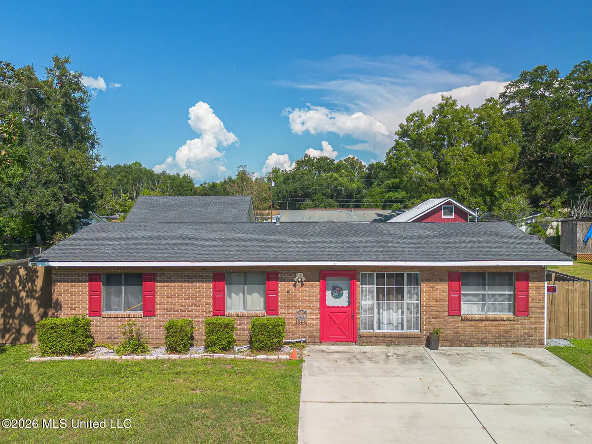 210 Gates Avenue, Long Beach, MS 39560 - #1