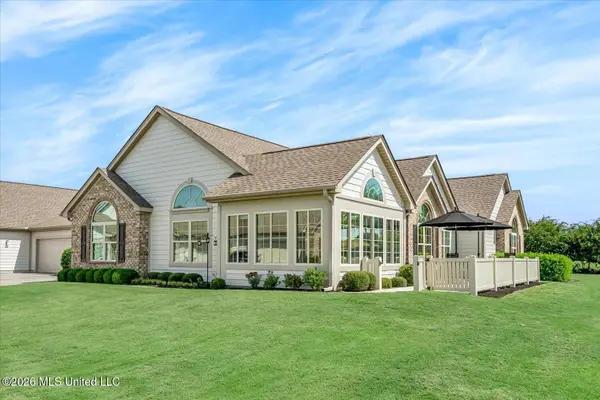 8665 Parkview Oaks Circle, Olive Branch, MS 38654