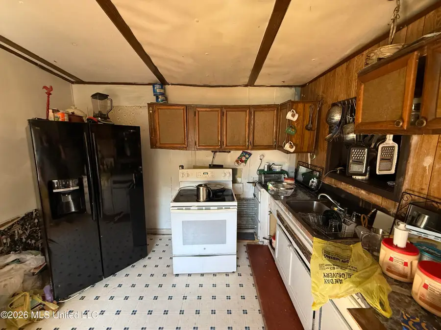 8601 Edgewater Boulevard, Ocean Springs, MS 39564 - #2