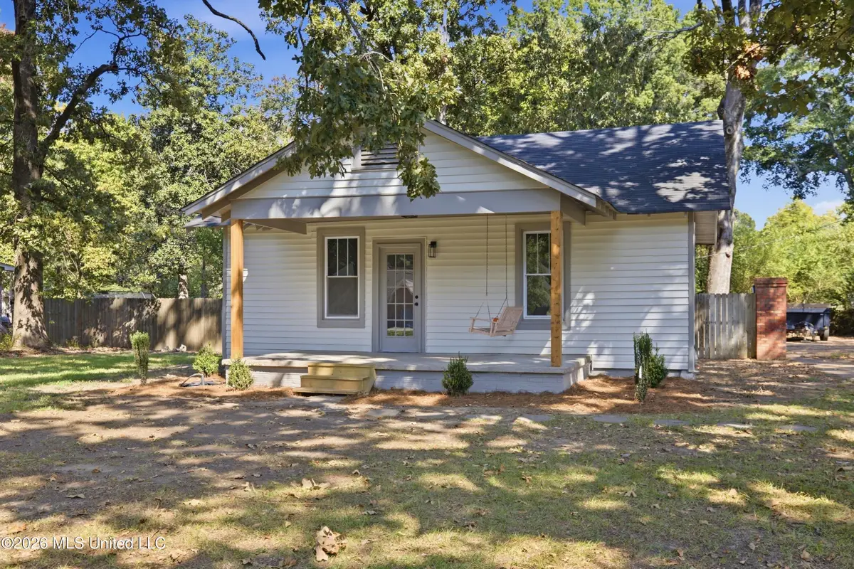 108 Camille Street, Senatobia, MS 38668 - #1