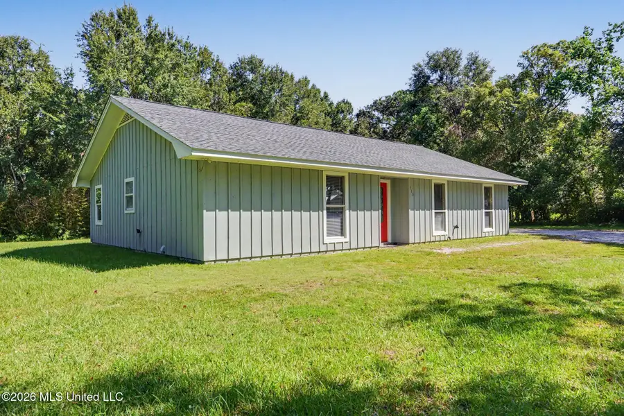 215 Old Spanish Trail, Waveland, MS 39576 - #2