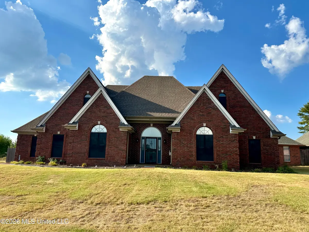 4651 E Alden Lake Drive, Horn Lake, MS 38637 - #1