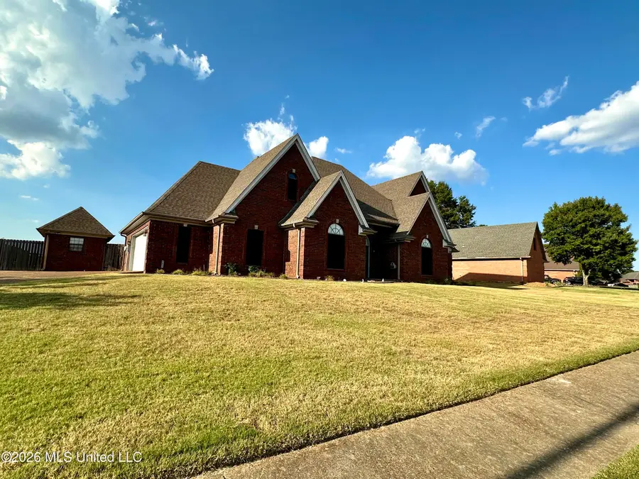 4651 E Alden Lake Drive, Horn Lake, MS 38637 - #2
