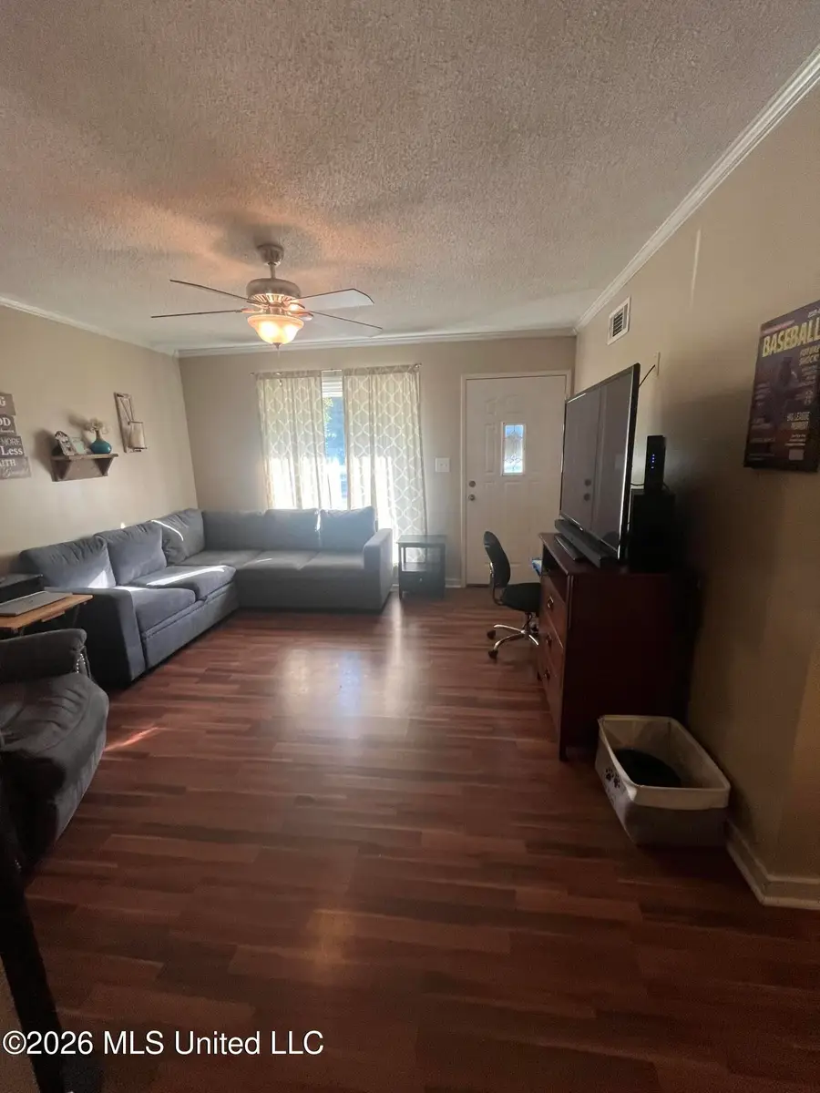 1976 N Cresthill, Southaven, MS 38671 - #3