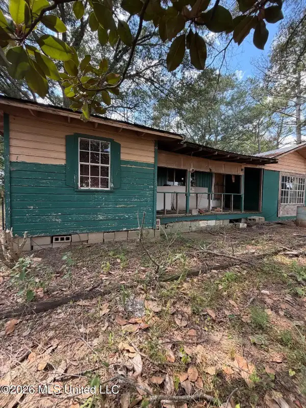 1418 Highway 3, Sarah, MS 38665