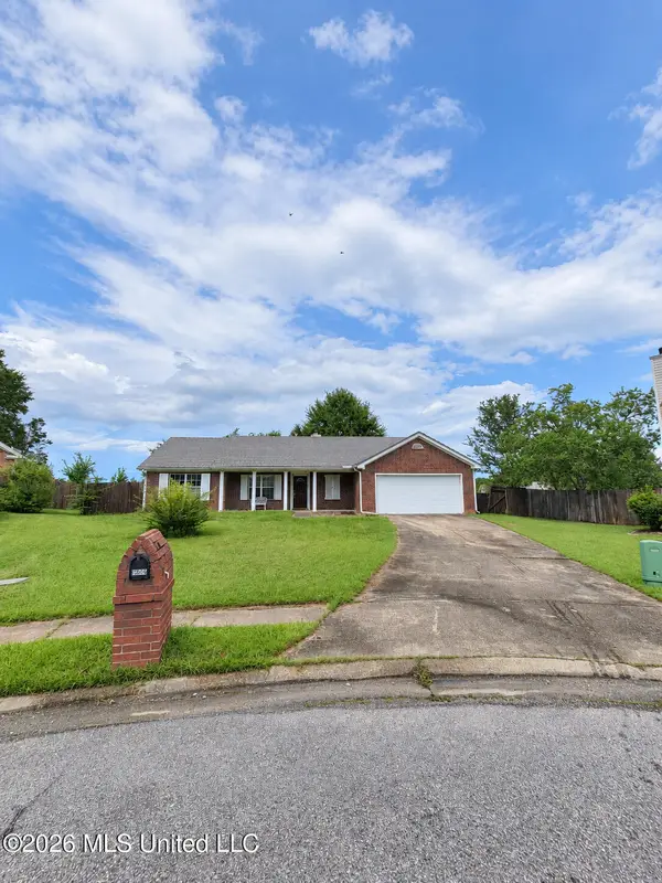 6006 Seminole Court, Ocean Springs, MS 39564