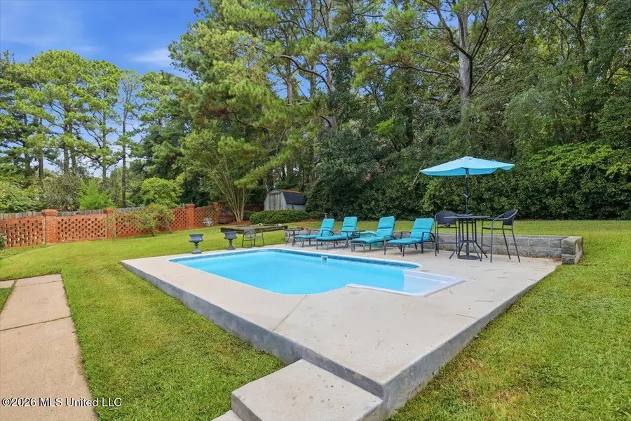 64 Saint Andrews Place, Jackson, MS 39211 - #2