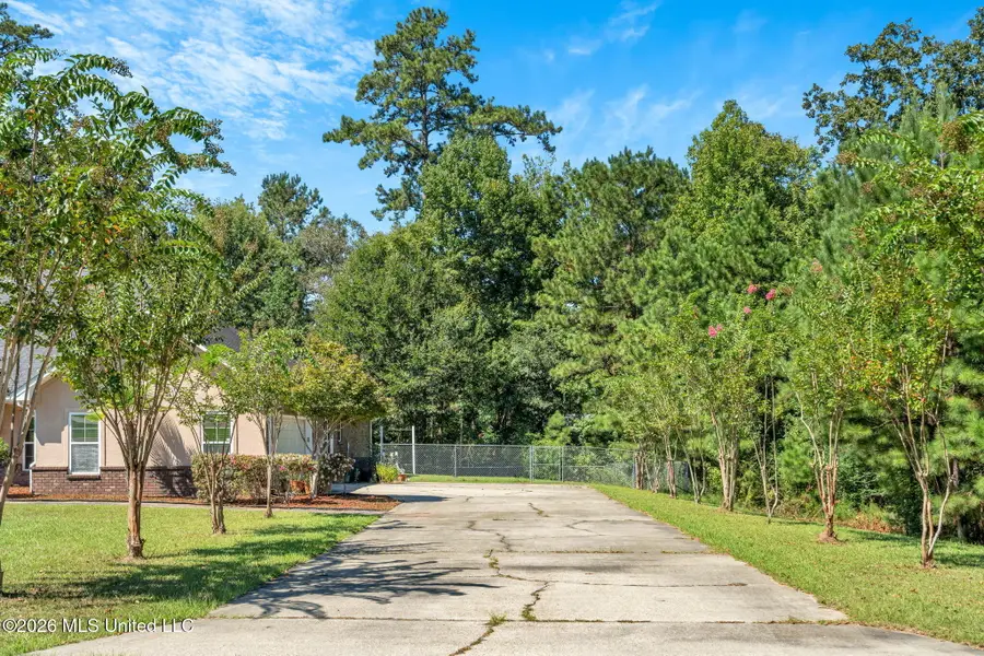 115 Village Lane, McComb, MS 39648 - #2