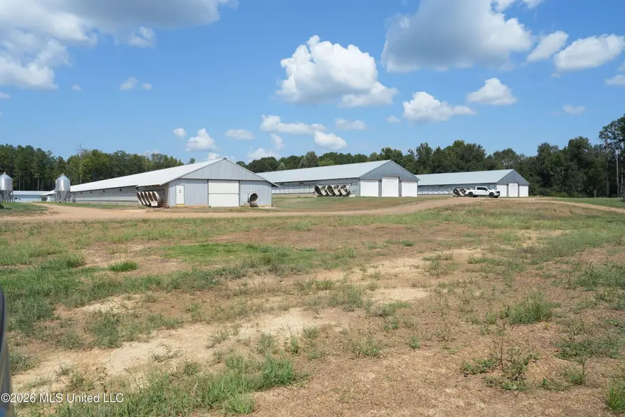 300 Center Crossing Road, Kosciusko, MS 39090 - #3