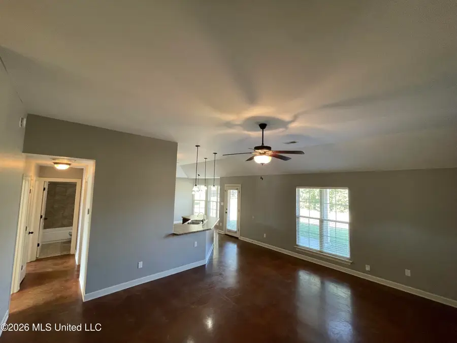 8723 Smith Ranch Drive, Southaven, MS 38671 - #2