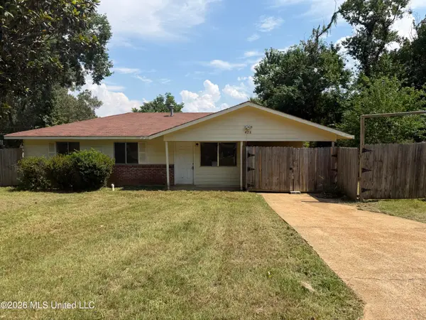 428 Queen Marie Lane, Jackson, MS 39209