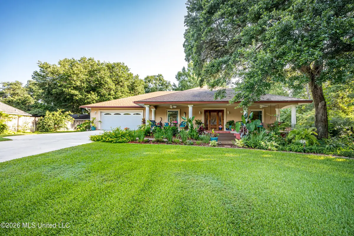12 Gulfview Drive, Ocean Springs, MS 39564 - #1