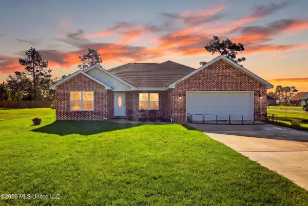 21700 E Edgewood Drive, Saucier, MS 39574