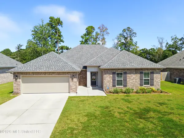 6814 Rolling Green Drive, Pass Christian, MS 39571