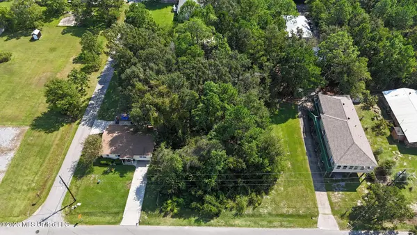 306 Vacation Lane, Waveland, MS 39576