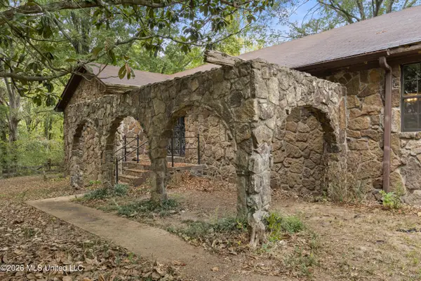 309 Wallace Drive, Coldwater, MS 38618
