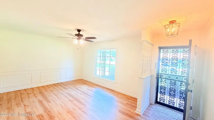827 Dinwiddie Cove, Southaven, MS 38671 - #2
