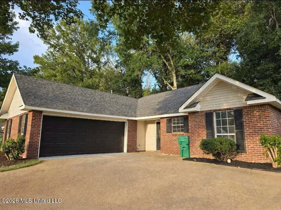 326 Willow Bay Drive, Byram, MS 39272 - #1