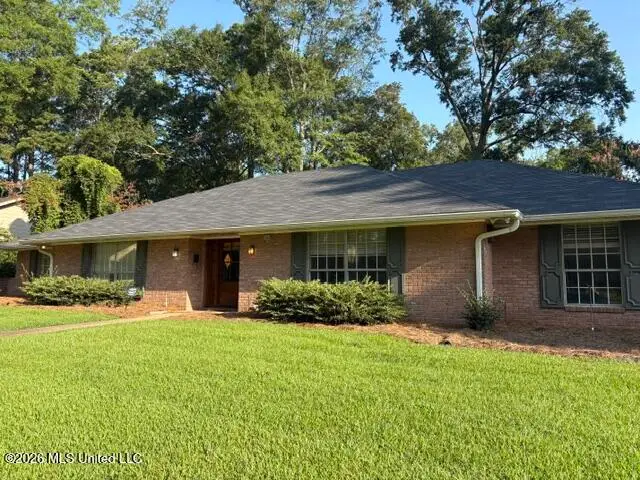 5460 Saratoga Drive, Jackson, MS 39211 - #1