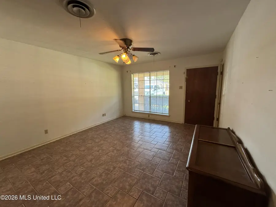 102 Brookfield Drive, Natchez, MS 39120 - #3