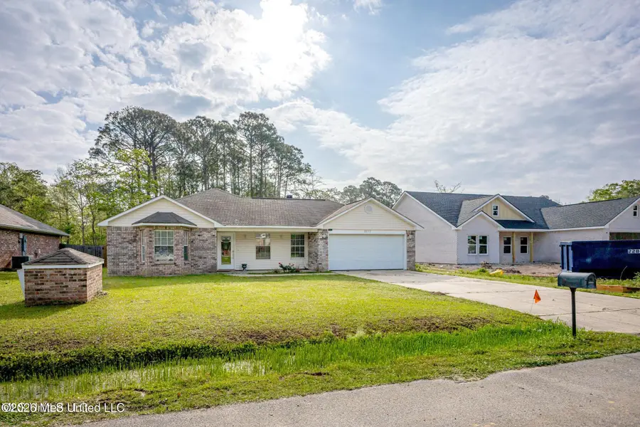 2612 N 8th Street, Ocean Springs, MS 39564 - #2