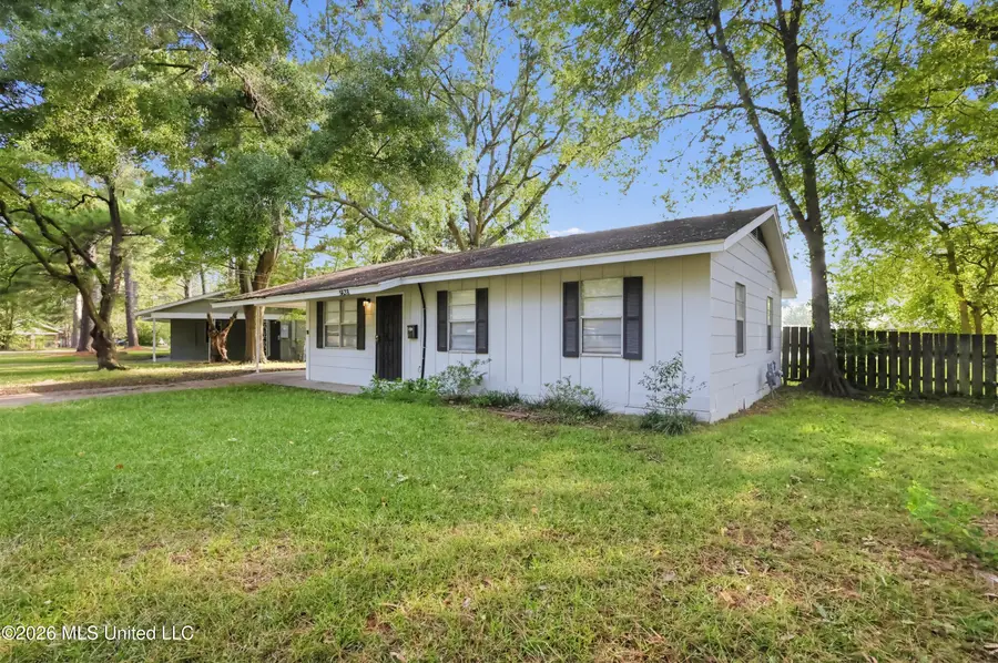 1334 Whispering Oaks Cove, Jackson, MS 39212 - #2