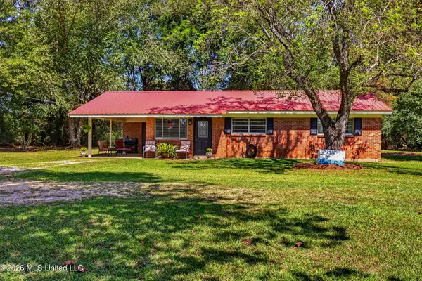 5232 Ward Pineview Road, Lucedale, MS 39452
