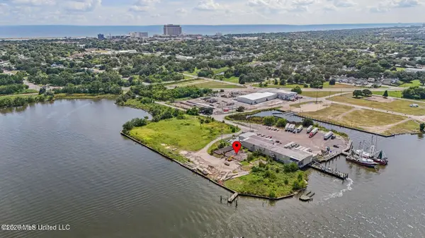 540 Bayview Avenue, Biloxi, MS 39530