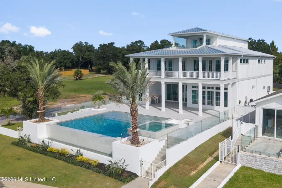 1936 Beach Drive, Gulfport, MS 39507 - #2
