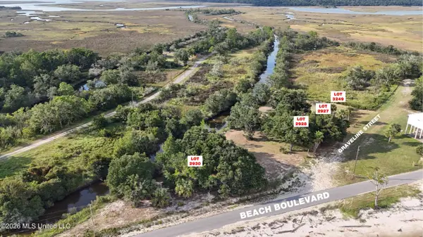 Graveline Street, Ocean Springs, MS 39564