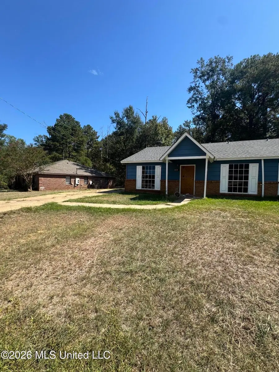 2114 Thousand Oaks Drive, Jackson, MS 39212 - #2