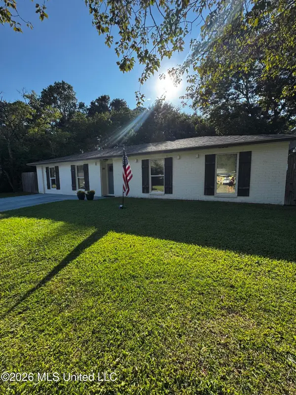 102 Shiloh Circle, Ocean Springs, MS 39564