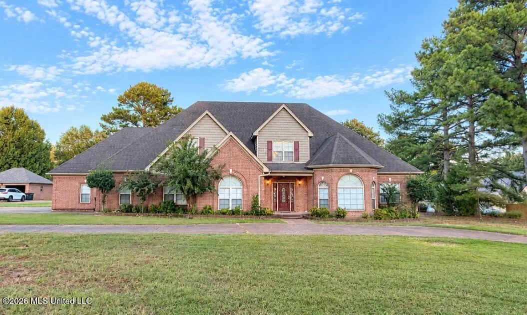 123 Tall Oaks Drive, Senatobia, MS 38668 - #1